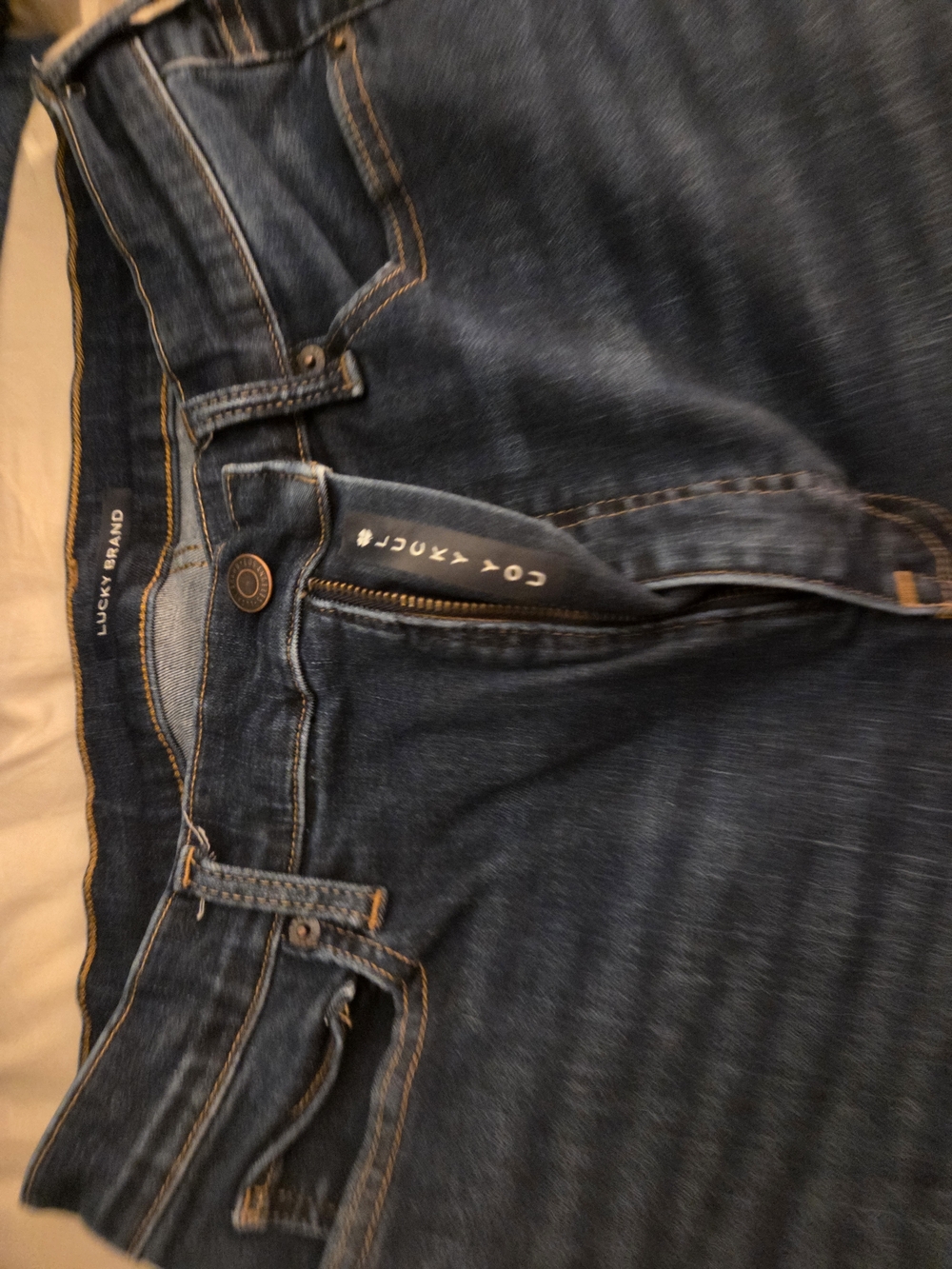 Lucky Brand Ladies Dark Indigo Jeans- LIKE NEW. SMOKE/PET FREE HOME SIZE 5 ♡♡